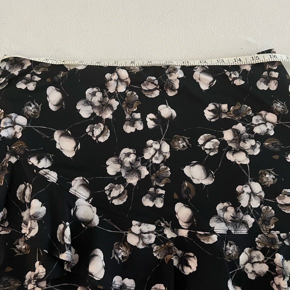 Tail skort size L - Picture 6 of 9